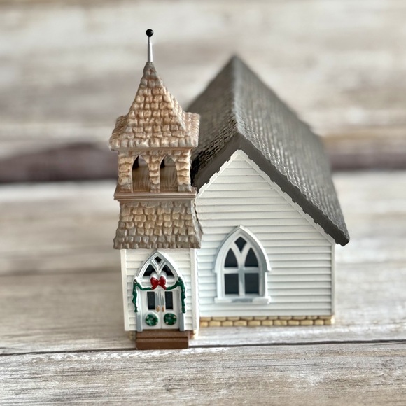 Hallmark Sarah Plain and Tall 5-Pc Village Set w/ Boxes Rustic Charm Vintage - Picture 8 of 15